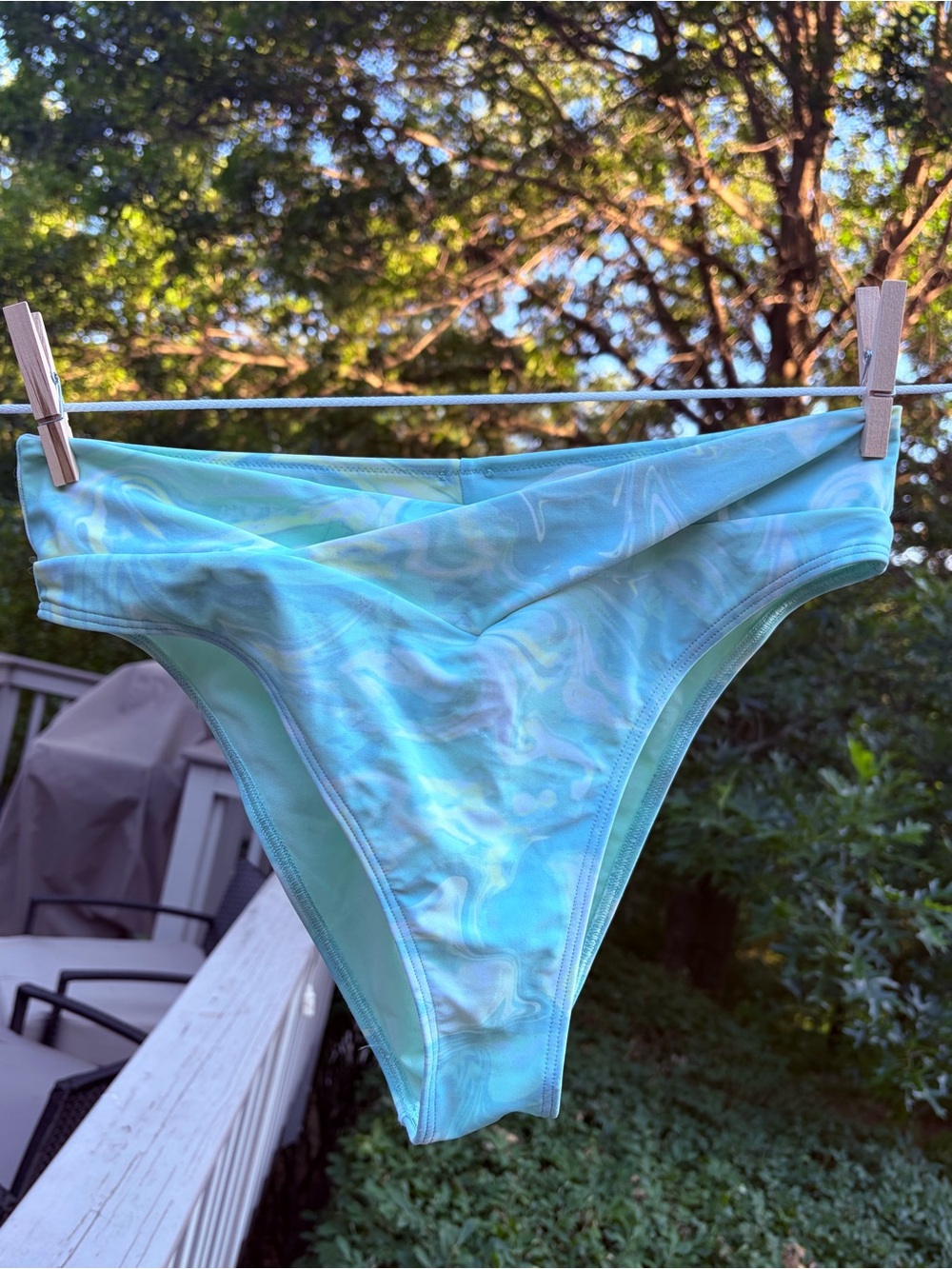🔥 SALE! 5 for $20 🛍️ Hollister Bikini Bottoms in Green Marble